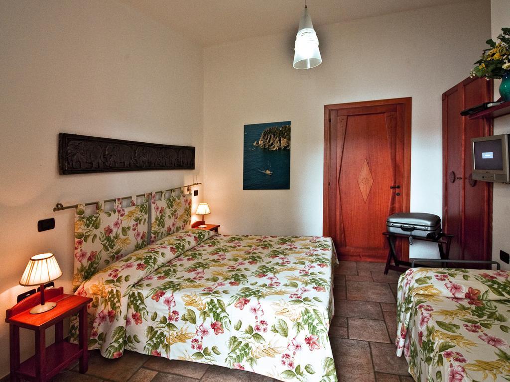 Villaggio Camping Spiaggia Del Riso Villasimius Δωμάτιο φωτογραφία